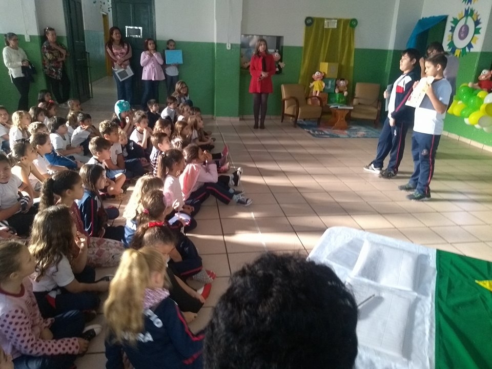Contadores de Histórias: Escola Municipal Ana Nery apresenta projeto de incentivo à literatura
