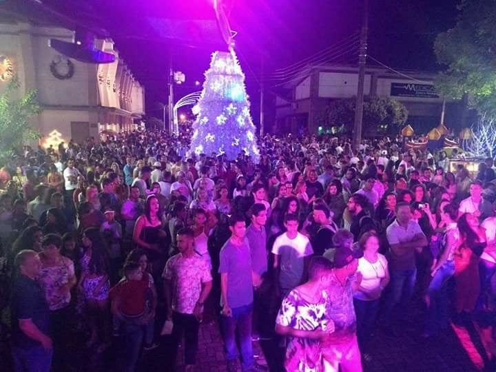 Festa da virada, promovida pela Prefeitura, foi sucesso em Andirá