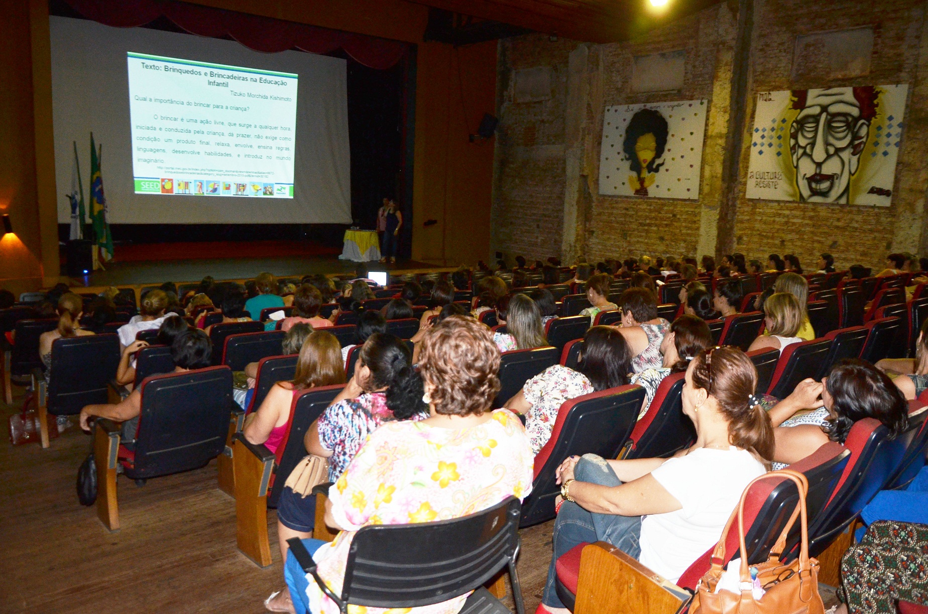 Professores da Rede Municipal de Andirá participam de curso de capacitação pedagógica