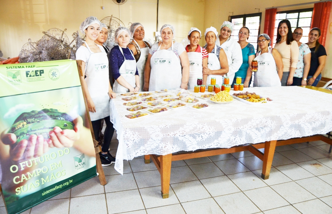 Prefeitura de Andirá, Senar e Sindicato Rural promovem curso de Compotas e Frutas Cristalizadas