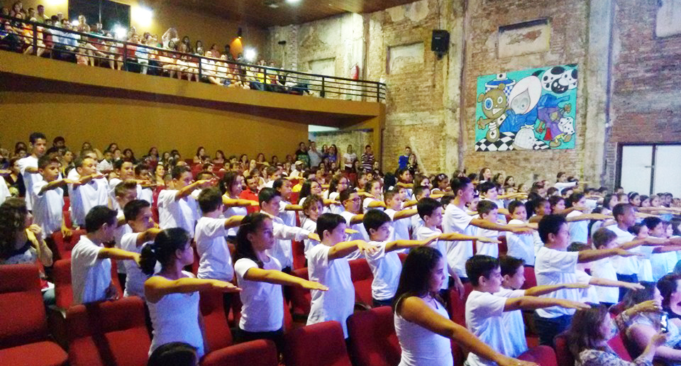 Formatura do Proerd reúne 244 alunos, numa cerimônia marcada por emoção