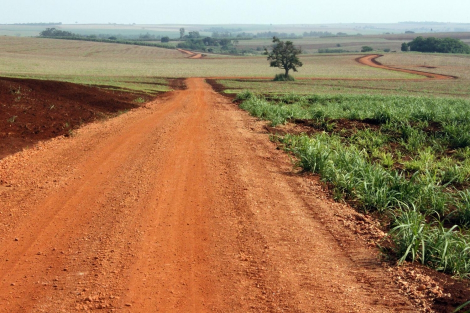 Mobilidade Rural: Prefeitura prioriza conservação de estradas.