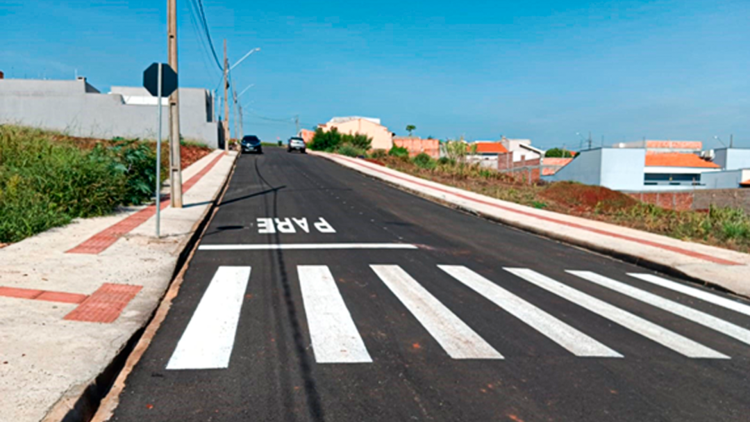 Prefeitura de Andirá e Governo do Estado avançam na conclusão de calçadas acessíveis em diversas ruas do município